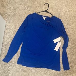 Beautiful in blue ! Long sleeve